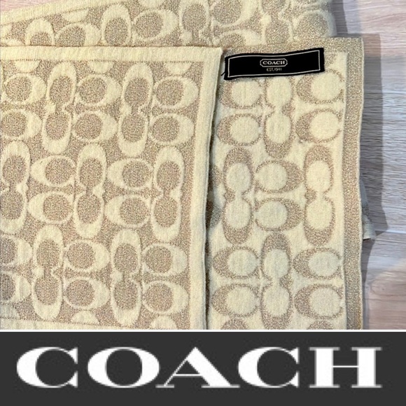 🩵Coach Cream and Tan and gold accent scarf - Picture 4 of 16